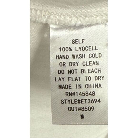 Everly white crisscross roll up sleeve blouse, size medium  - Picture 5 of 8